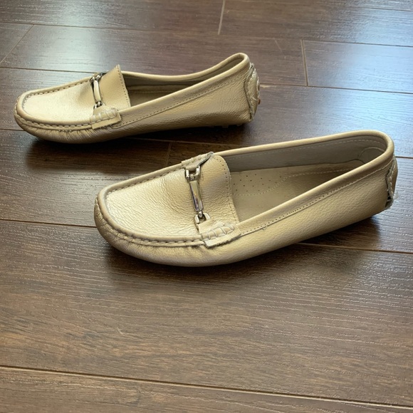 Denver Hayes Loafers - Picture 1 of 5